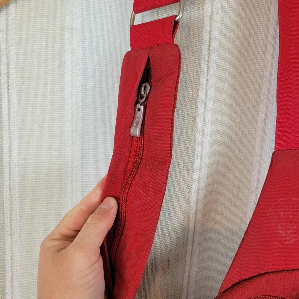 Baggallini Sling Crossbody Bag Purse Backpack Nylon Red One Strap - Picture 12 of 12